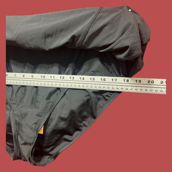 Kona Sol - Women's Quick Dry Board Skirt With Pockets - Black - Extra Large - Picture 9 of 16